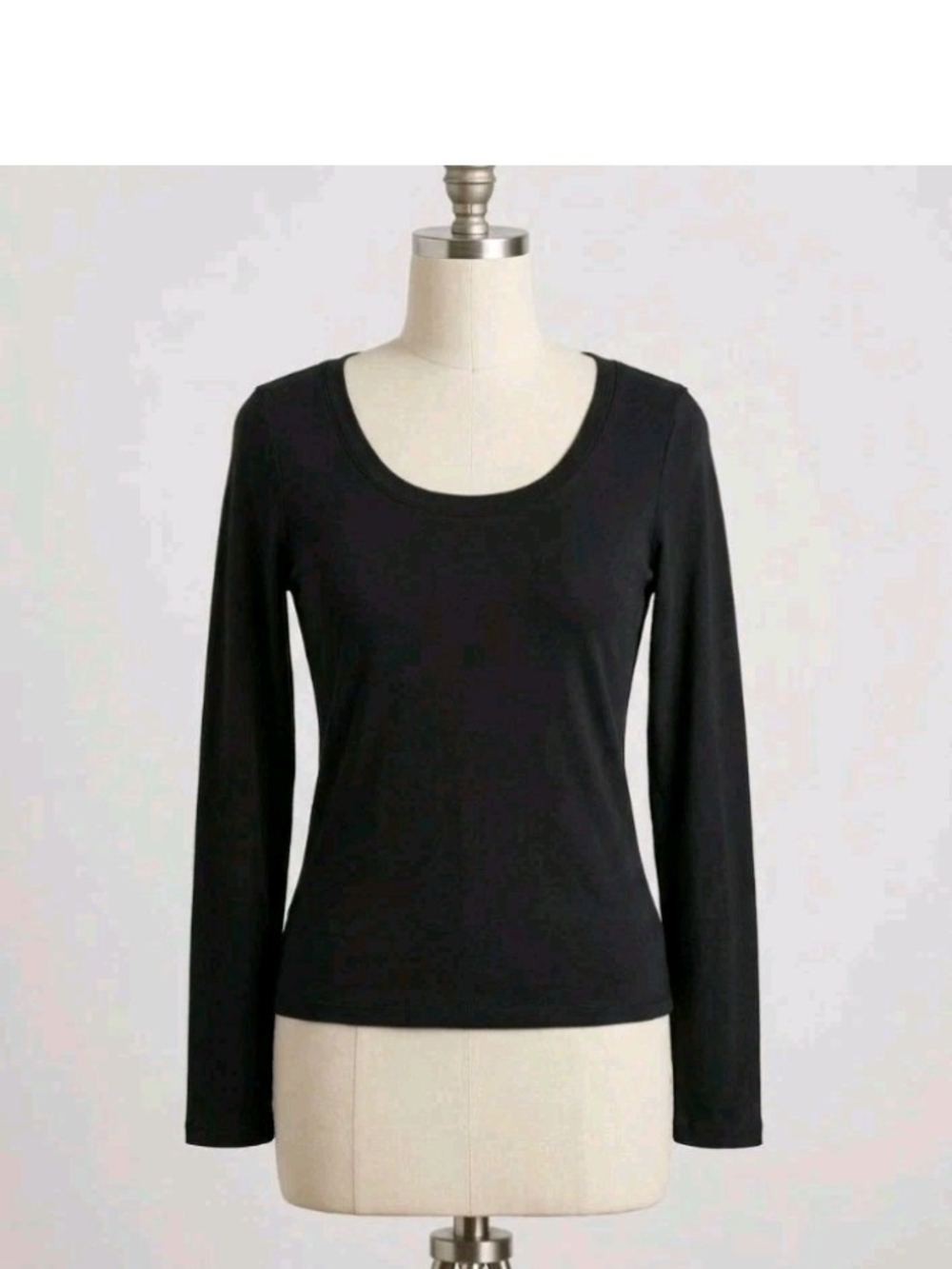 Old Navy Black Scoop Neck Long Sleeve Tee